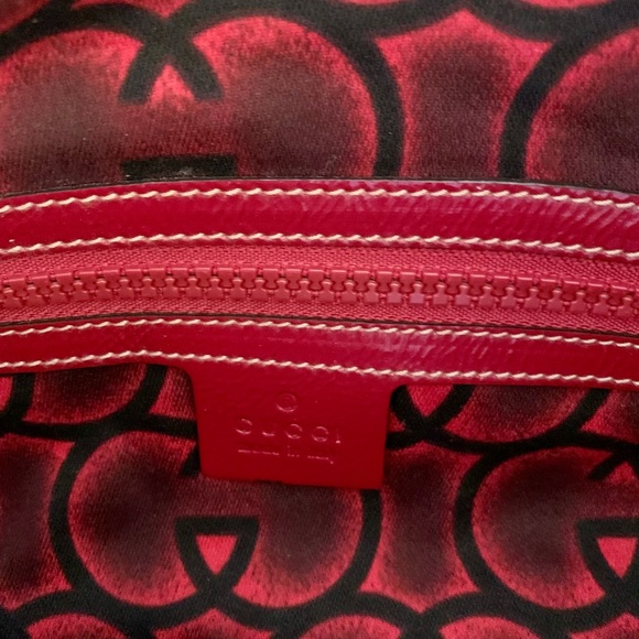 Gucci Dialux Snow Glam Hobo Bag in Red Lambskin Leather with Red Patent Leather - Picture 6 of 7